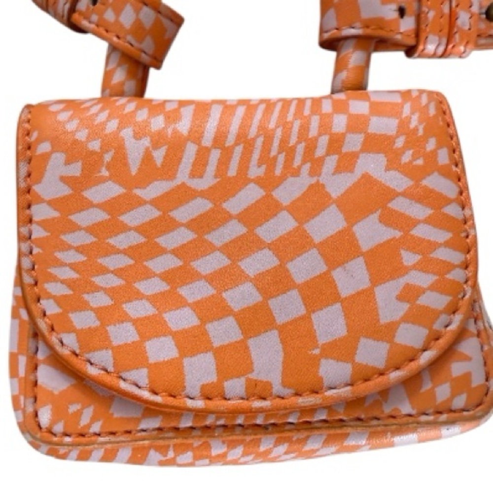 Free People-Close To You Mini Crossbody SOLD OUT - Picture 4 of 11